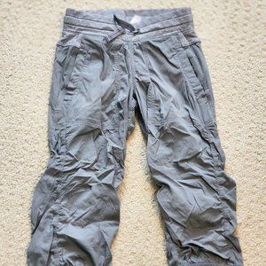 Ivivva cropped studio pants